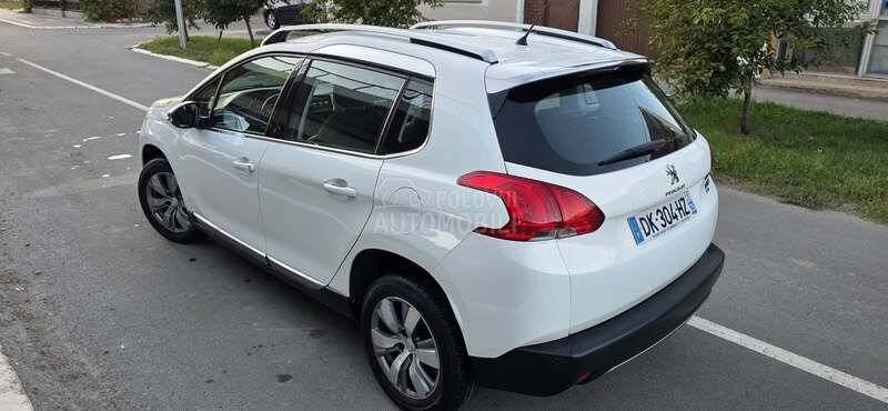 Peugeot 2008 1.6 HDI ALLURE