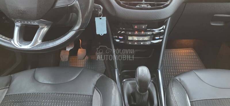 Peugeot 2008 1.6 HDI ALLURE
