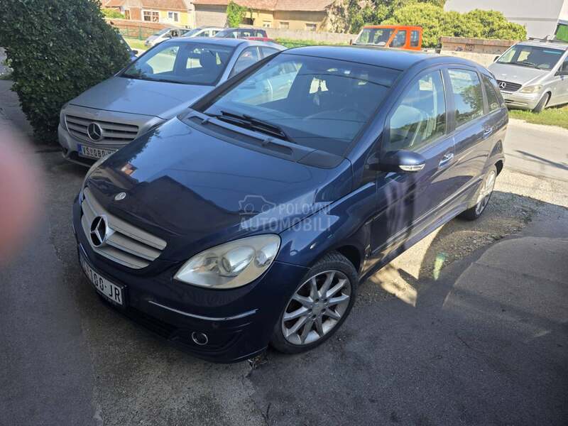 Mercedes Benz B 200 