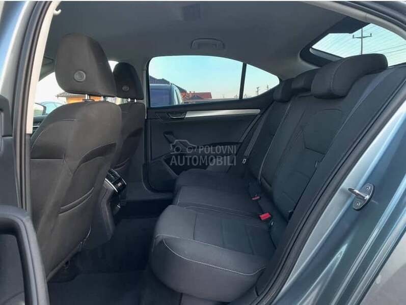 Škoda Superb 2.0 TDI/ LED/ NAV