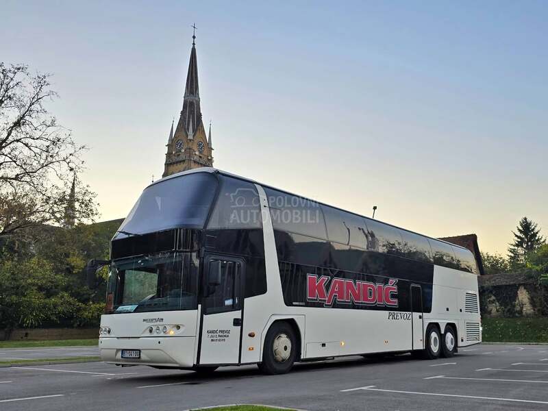 Neoplan SKYLINER
