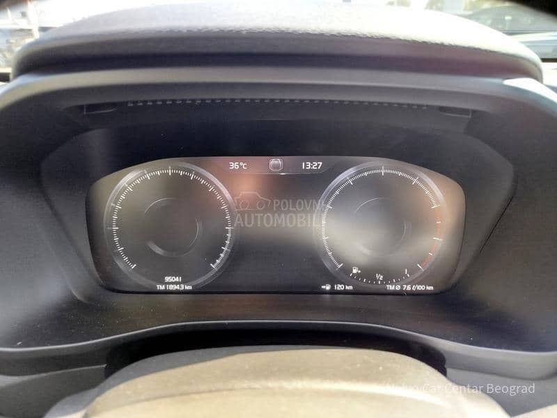 Volvo XC40 T3 AT R DESIGN