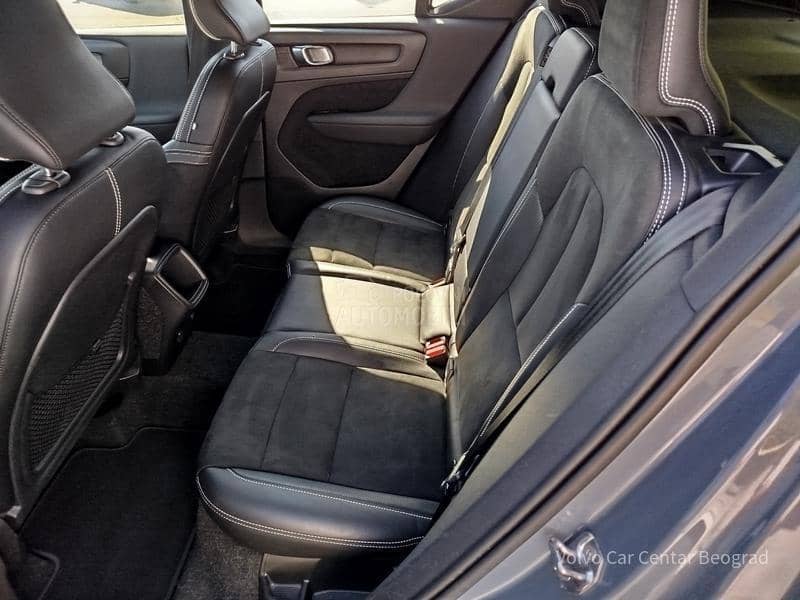 Volvo XC40 T3 AT R DESIGN
