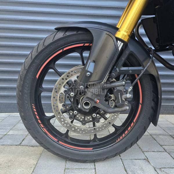 Suzuki V Strom 1000 DL