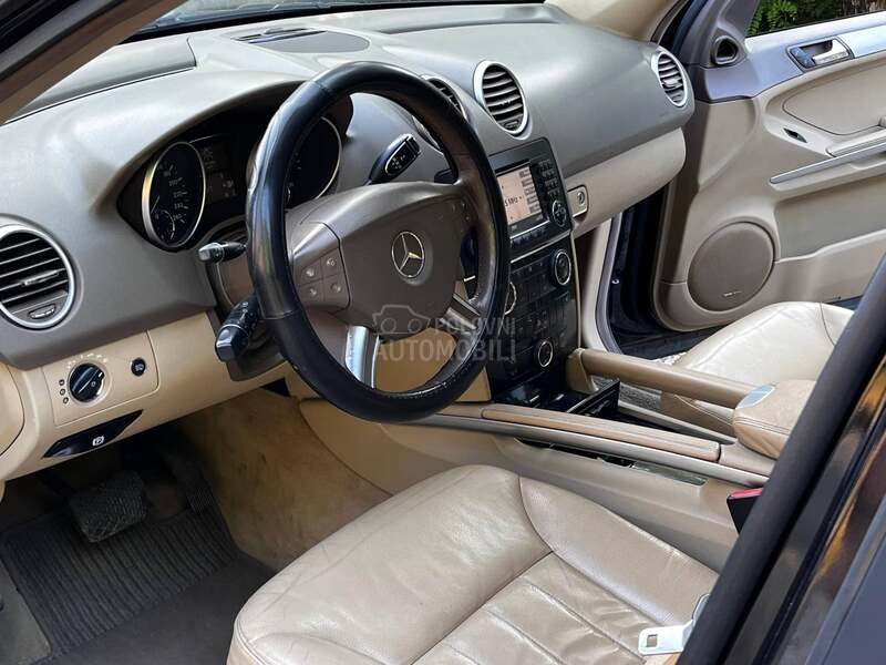 Mercedes Benz ML 320 