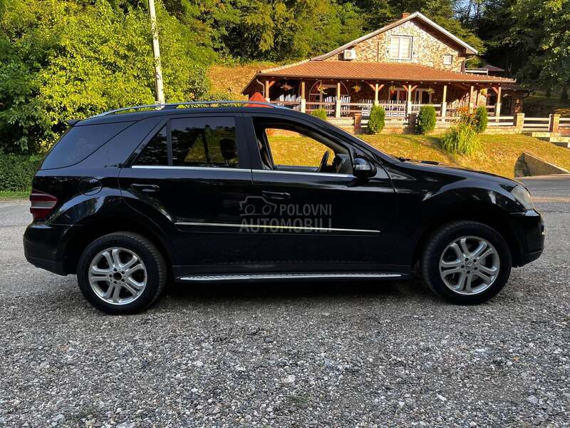 Mercedes Benz ML 320 