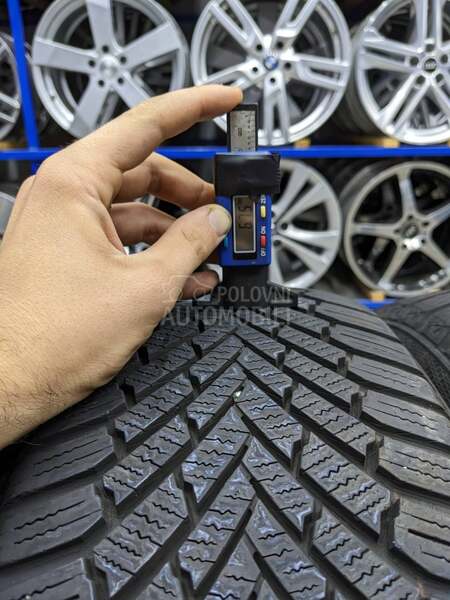Continental 205/55 R16 Zimska