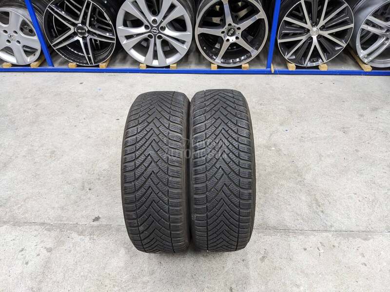 Vredestein 205/55 R16 Zimska