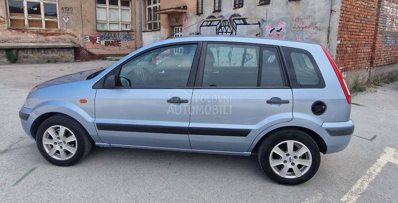 Ford Fusion 