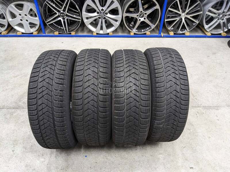 Pirelli 215/55 R18 Zimska