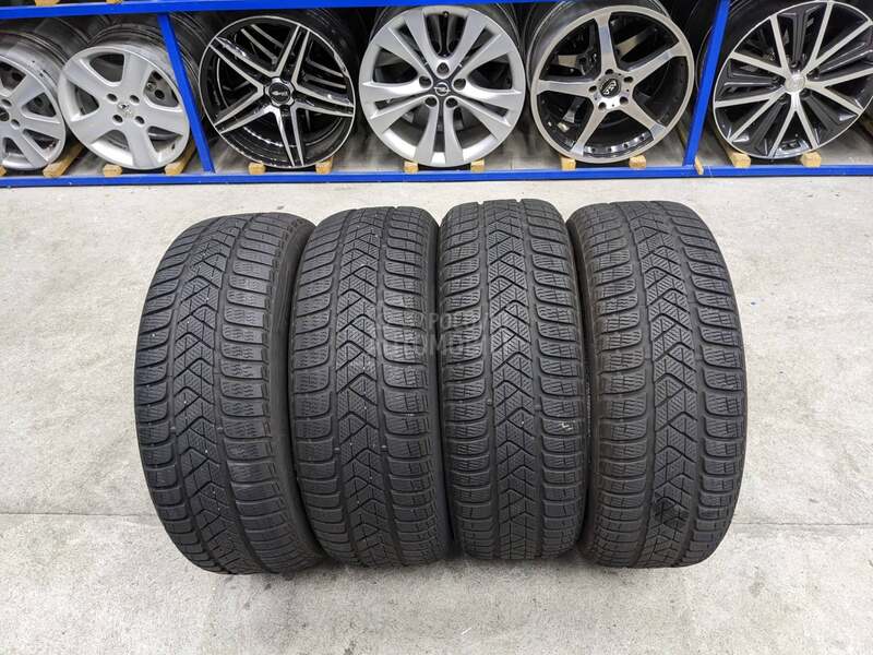 Pirelli 215/60 R16 Zimska