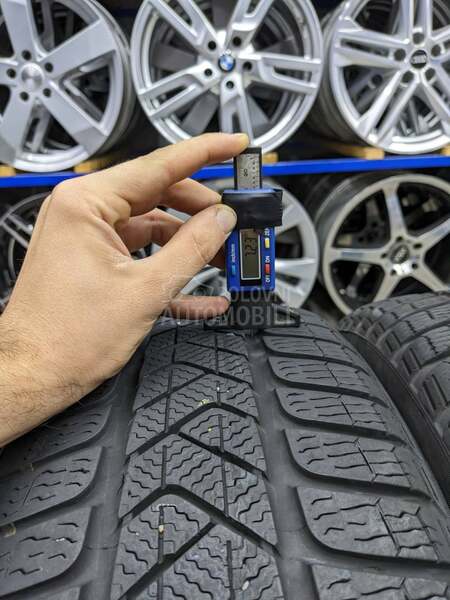 Pirelli 215/60 R16 Zimska
