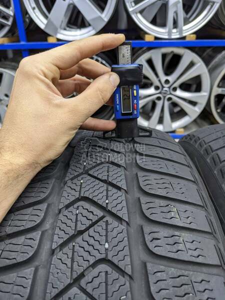 Pirelli 215/60 R16 Zimska