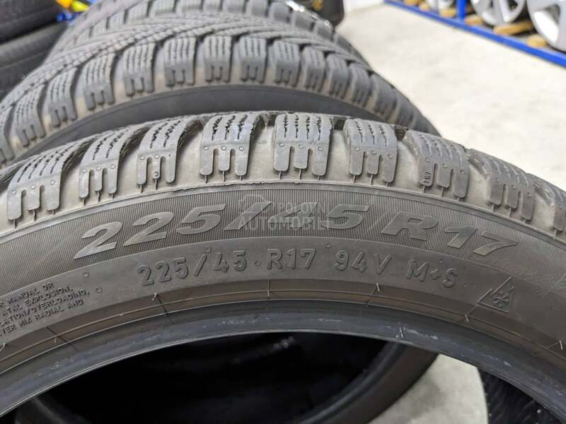 Pirelli 225/45 R17 Zimska