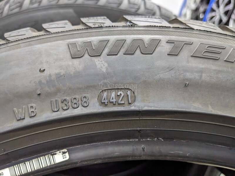 Pirelli 235/45 R18 Zimska