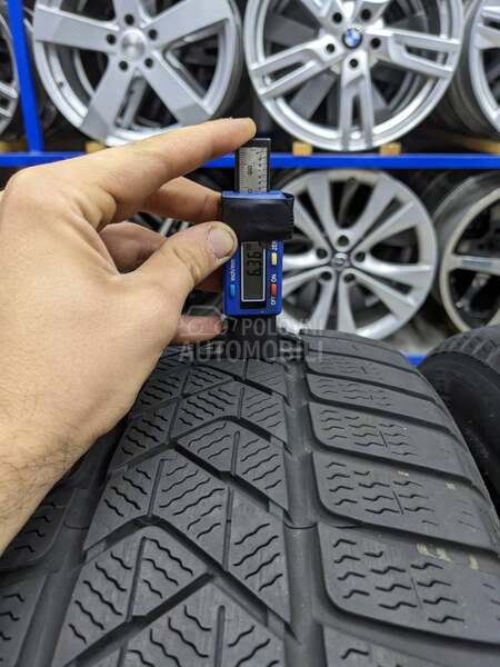 Pirelli 235/45 R18 Zimska