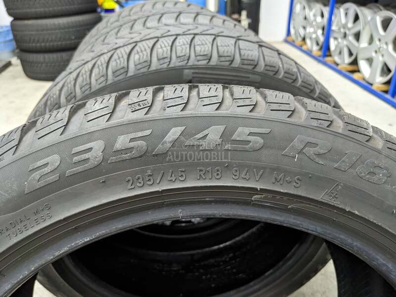 Pirelli 235/45 R18 Zimska