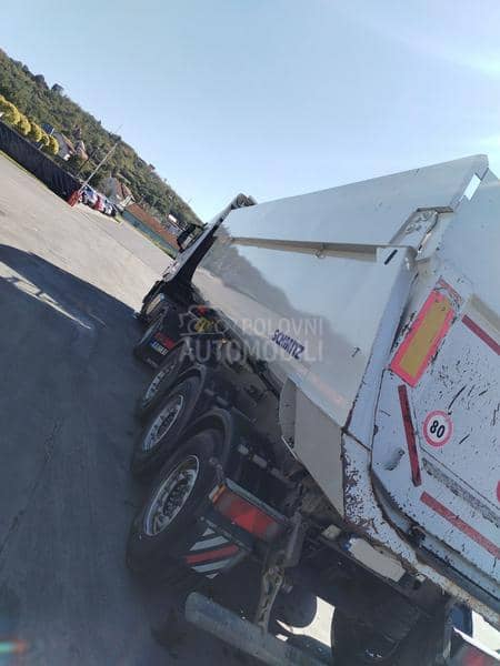 Schmitz Hardox 33 m3 vise komada