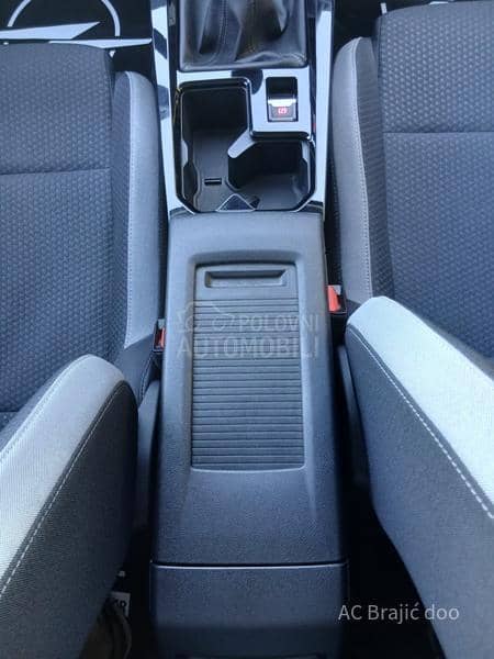 Opel Astra L 1.2 110 EDITION