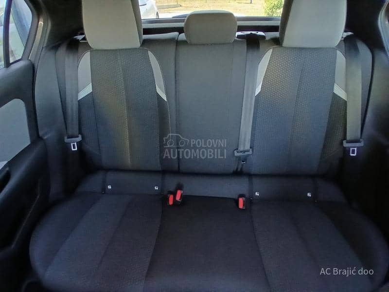 Opel Astra L 1.2 110 EDITION