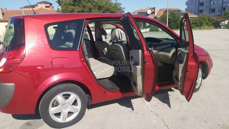 Renault Scenic 1.9 DCI
