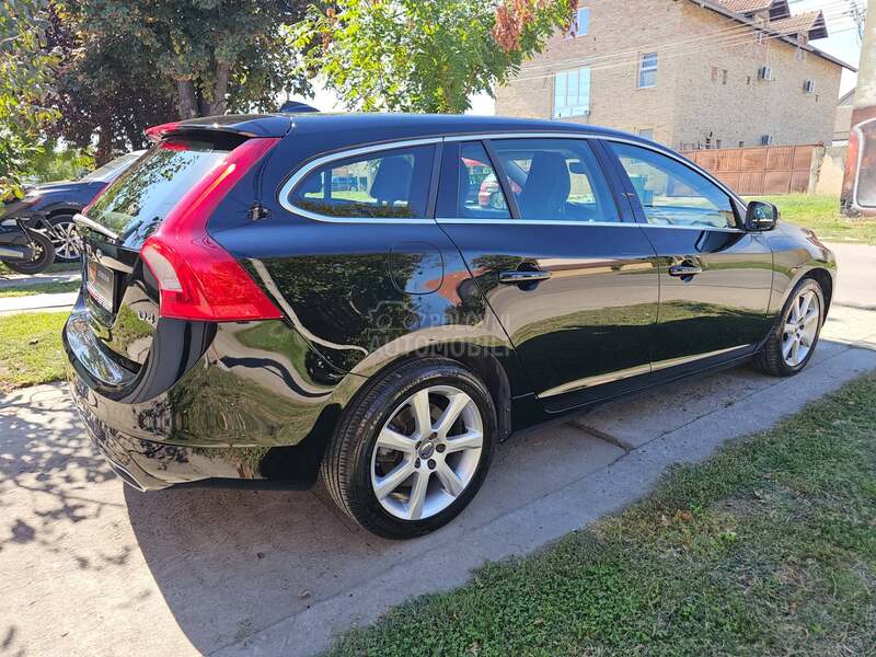 Volvo V60 2.0 D4 S W I S S