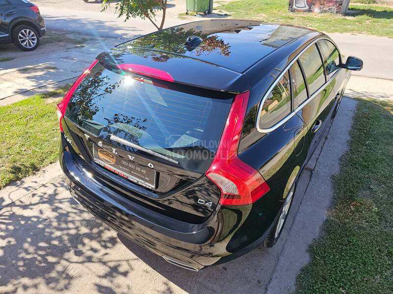 Volvo V60 2.0 D4 S W I S S