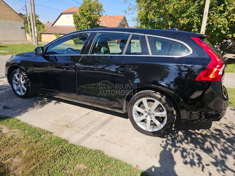 Volvo V60 2.0 D4 S W I S S