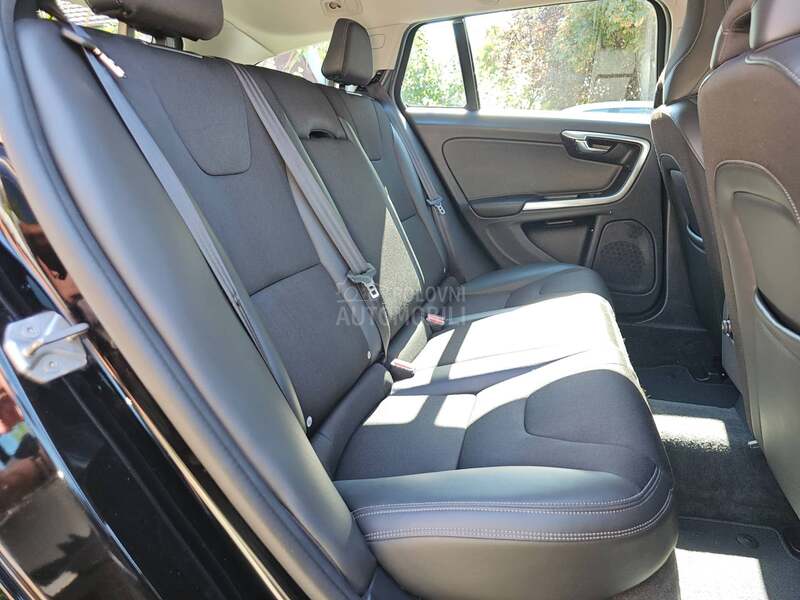 Volvo V60 2.0 D4 S W I S S