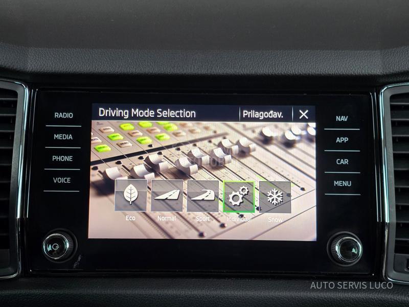 Škoda Kodiaq SCOUT  DSG 4X4 7 sed