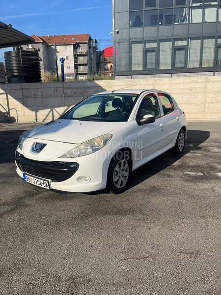 Peugeot 206 plus 