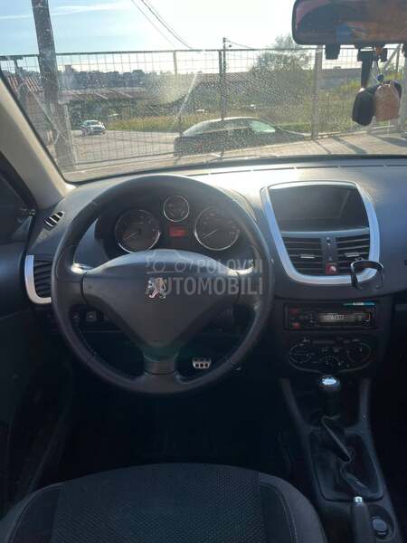 Peugeot 206 plus 