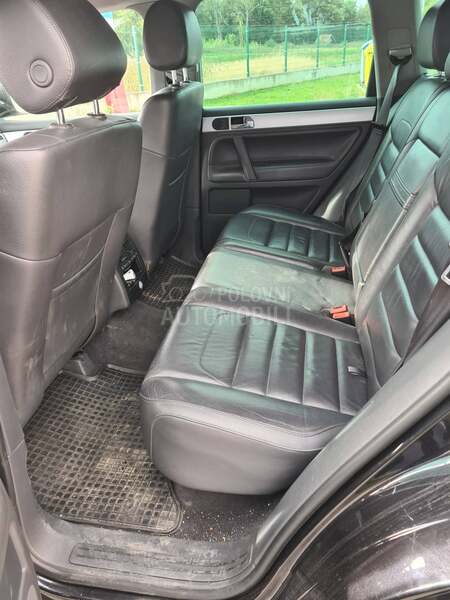Volkswagen Touareg 3.0 V6 ODLIČAN