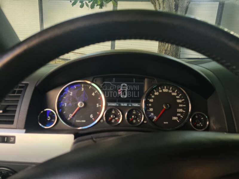 Volkswagen Touareg 3.0 V6 ODLIČAN