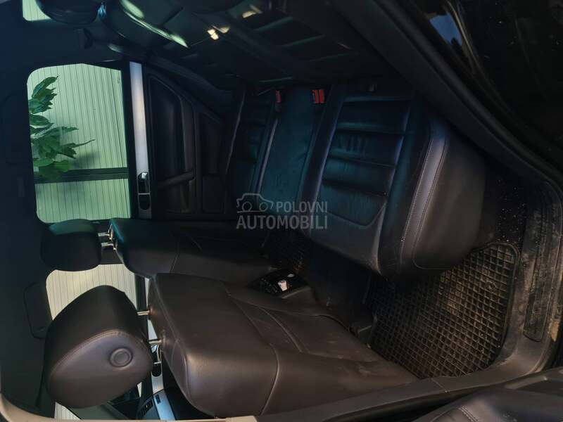 Volkswagen Touareg 3.0 V6 ODLIČAN