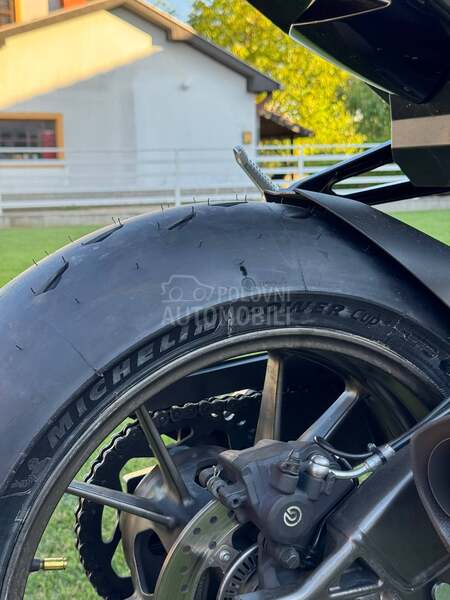 BMW S1000RR