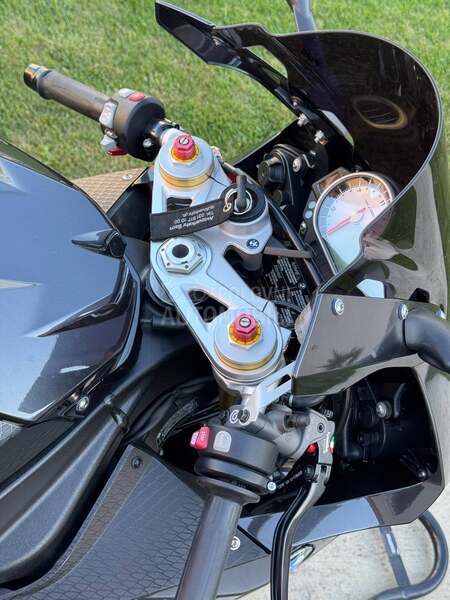 BMW S1000RR