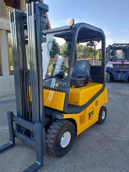 BT 2. Tone triplex kran