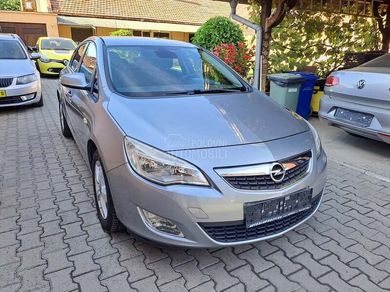 Opel Astra J 1.6 16v