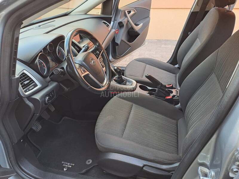 Opel Astra J 1.6 16v