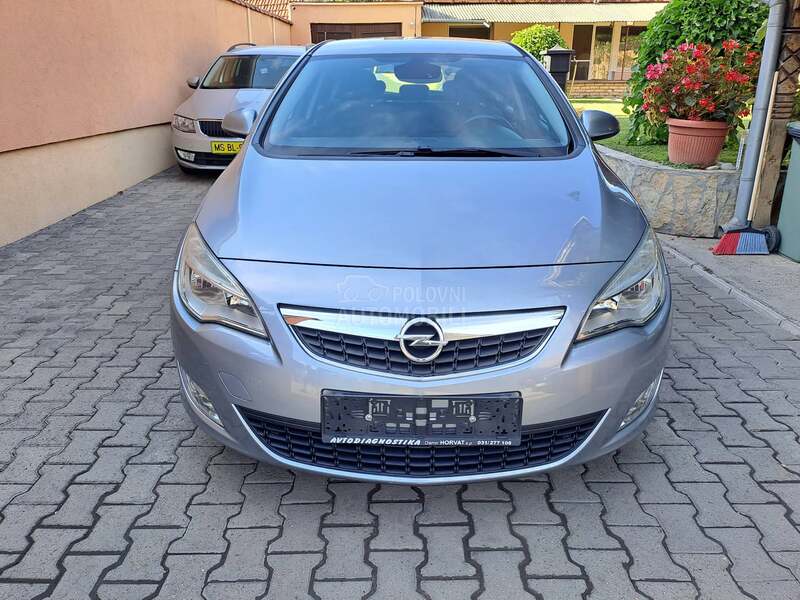 Opel Astra J 1.6 16v