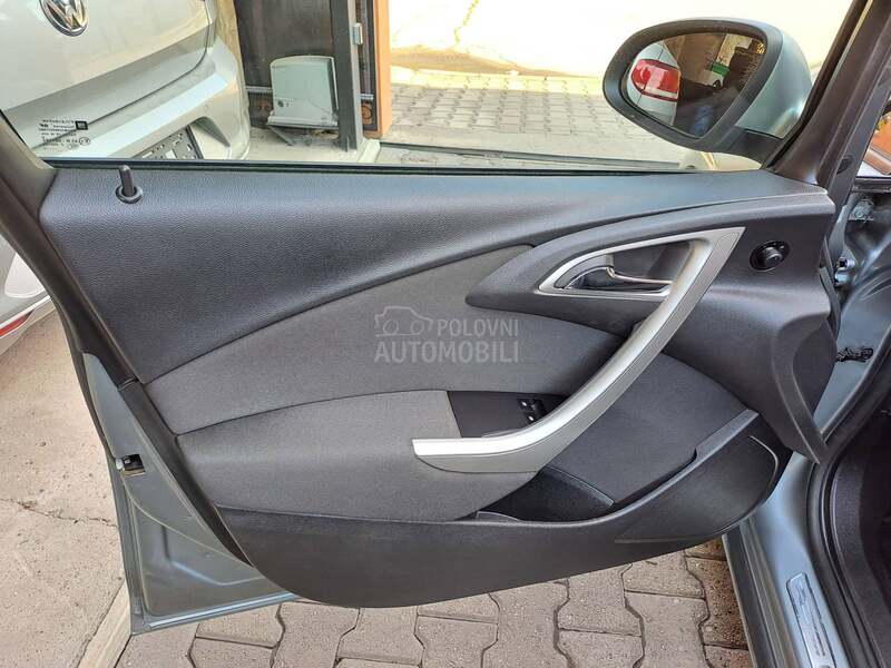 Opel Astra J 1.6 16v