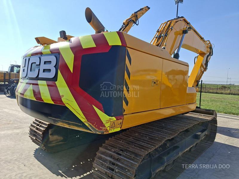 JCB 220 X LC