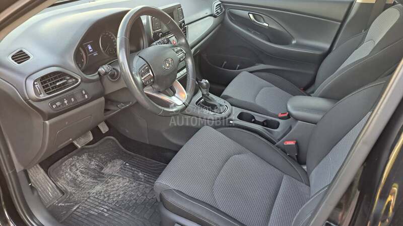 Hyundai i30 1.0 turbo