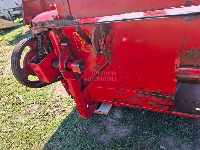 Massey Ferguson 3 reda