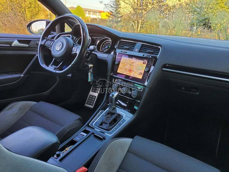 Volkswagen Golf 7 R