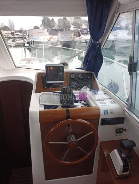 Beneteau Amtares 9