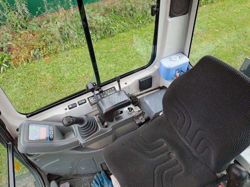Takeuchi TB 216