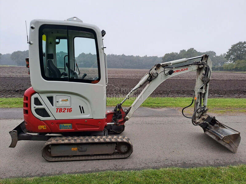 Takeuchi TB 216