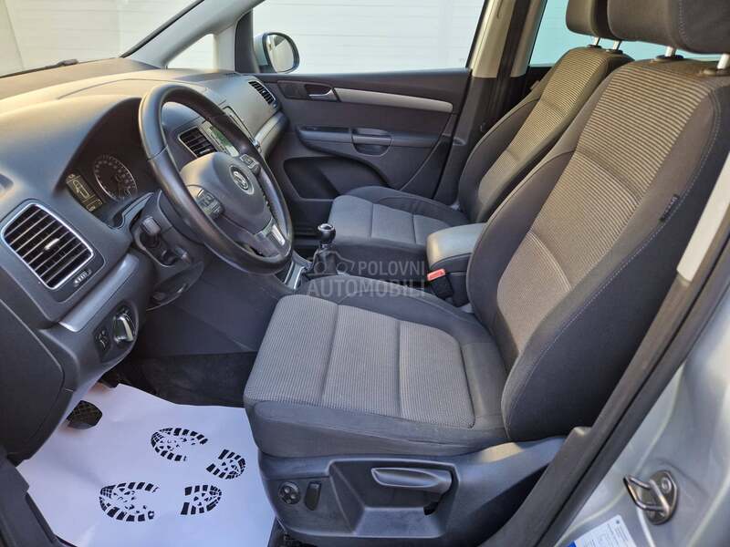 Volkswagen Sharan 2.0 TDI 7 Sed Nav